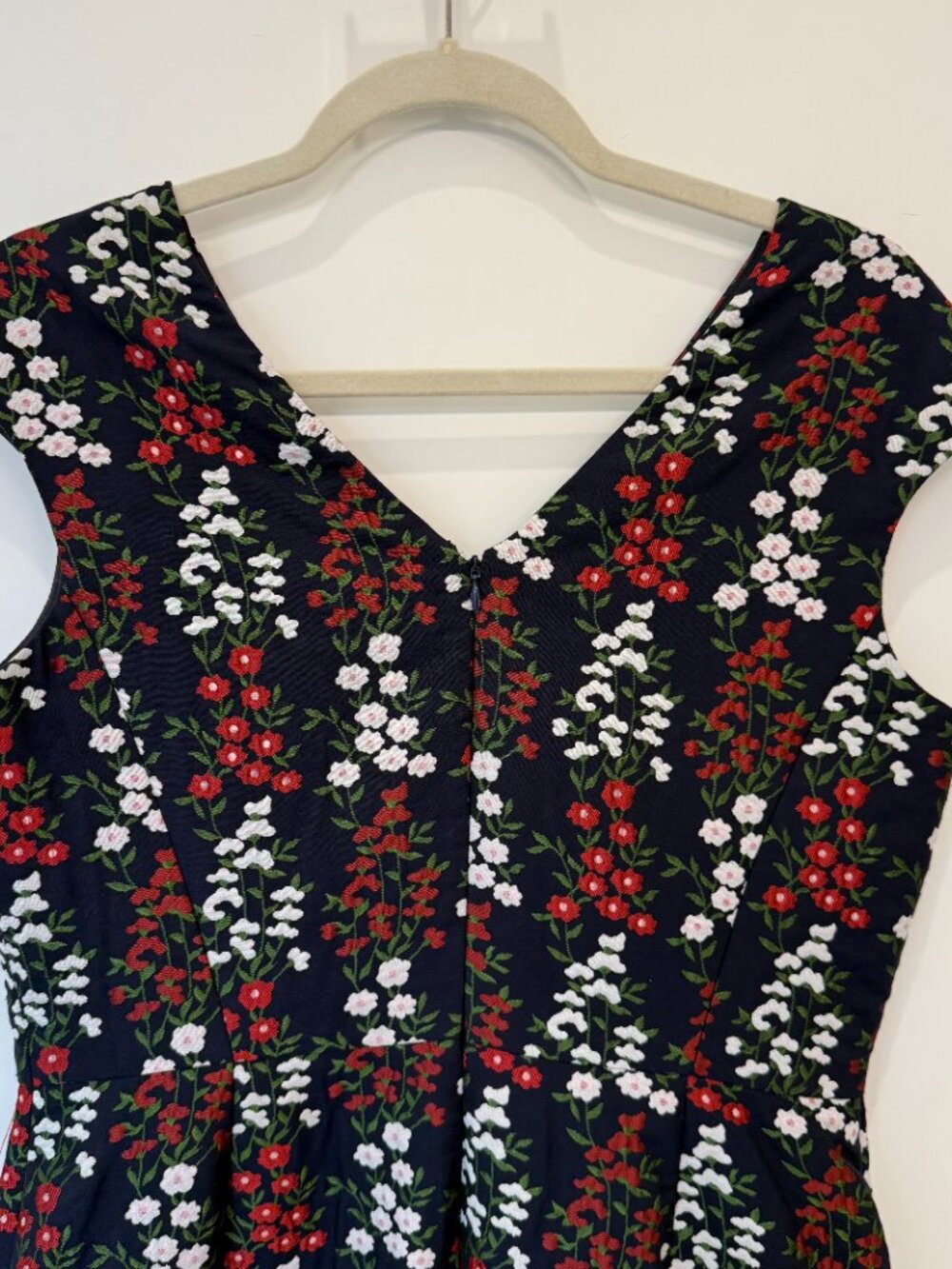 Brooks Brothers Spring Floral Cap Sleeve Dress Size 8 - Picture 7 of 7